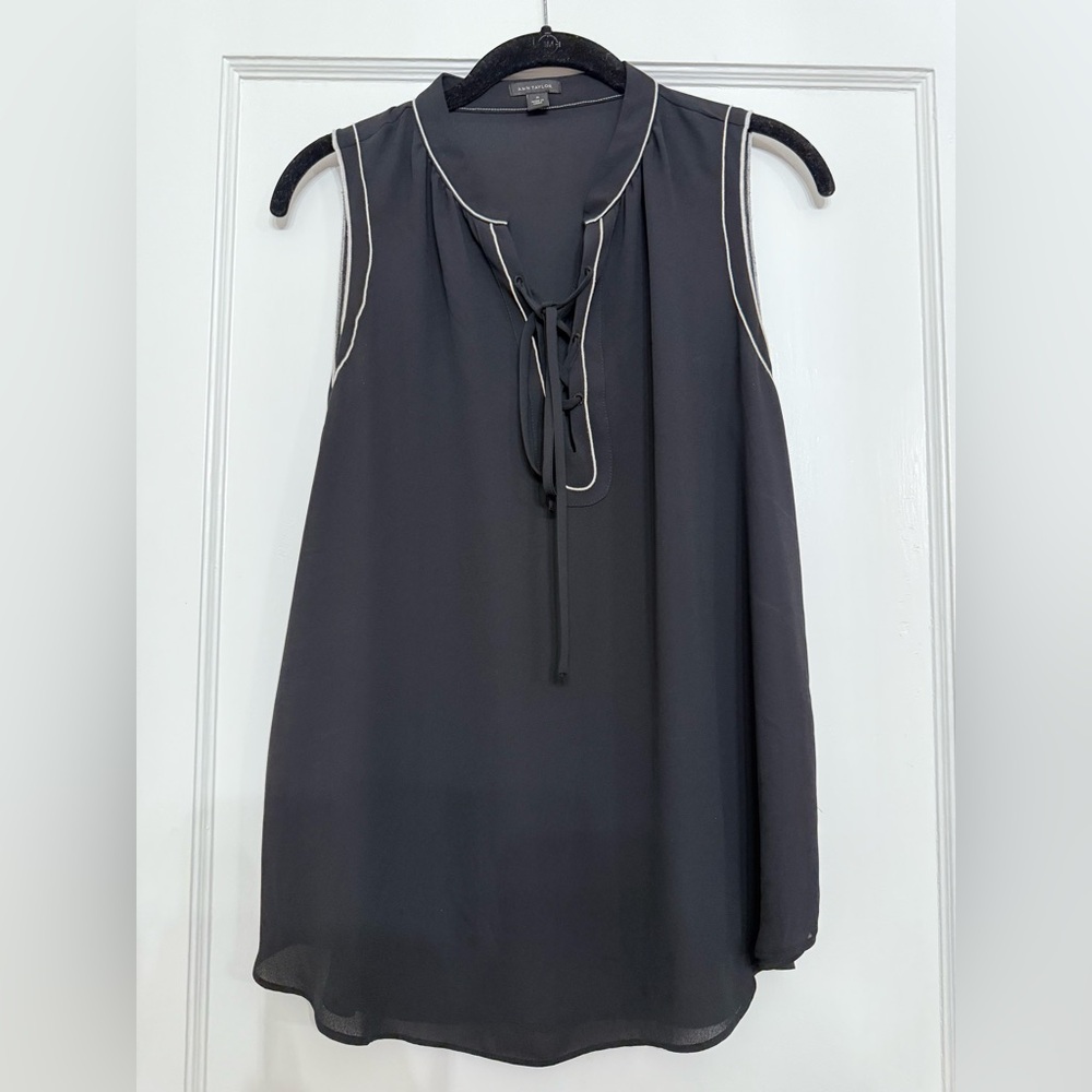 Ann Taylor sheer black sleeveless lace up blouse size medium